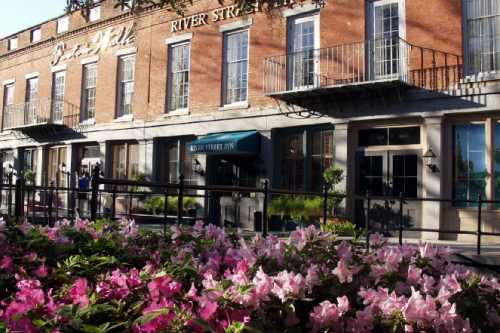 River Street Inn 001
